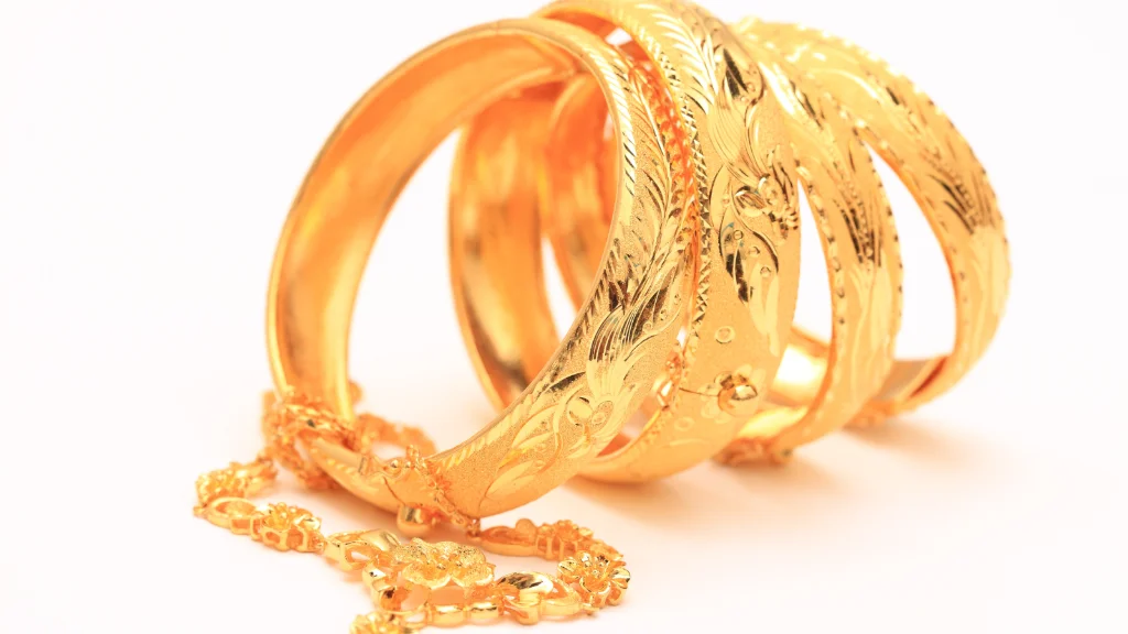 Lucknow gold rates stable as purity pricing guides buyers
