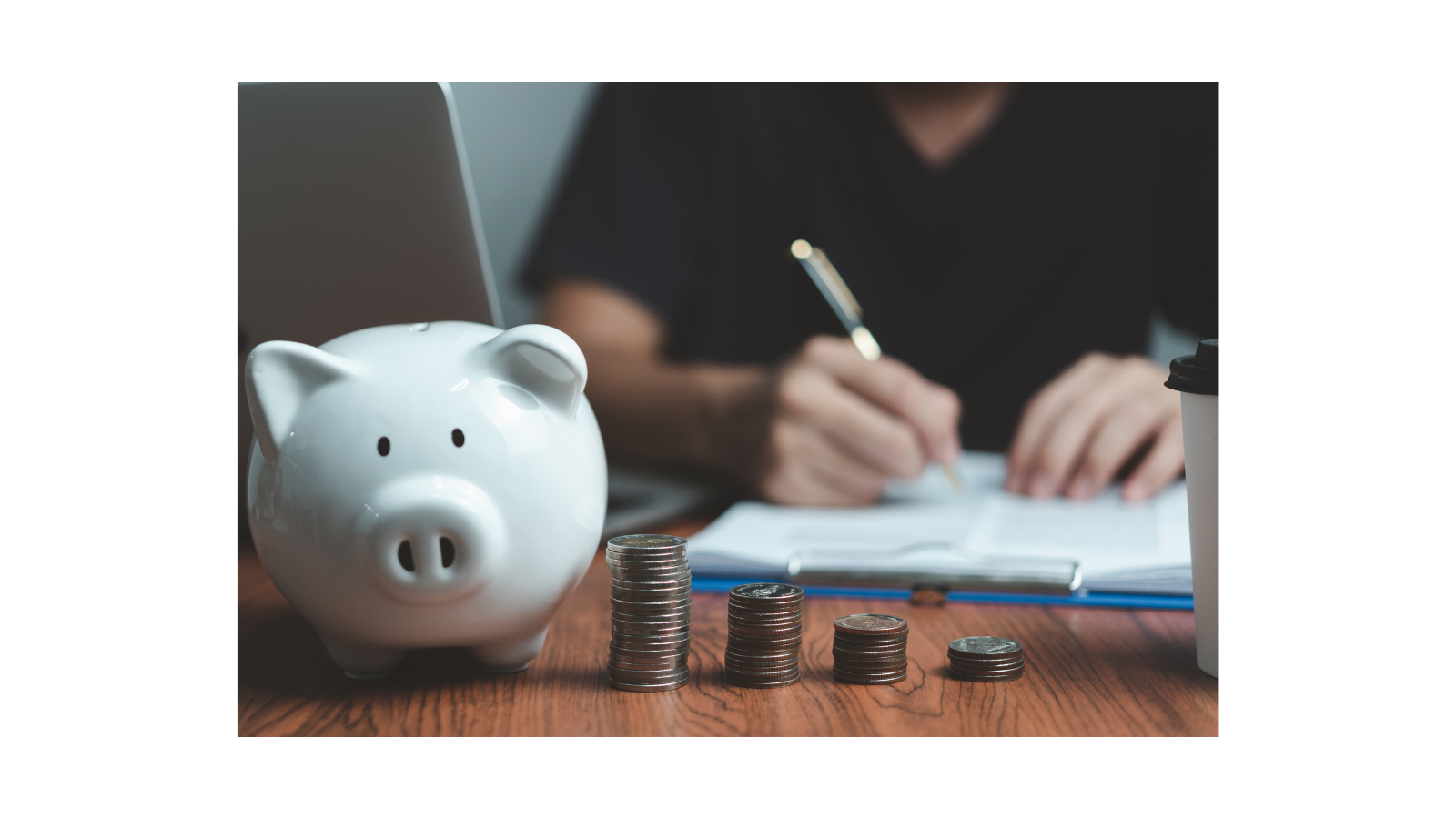 Fund Manager Changes Spark Debate on Staying Invested in Equity Schemes