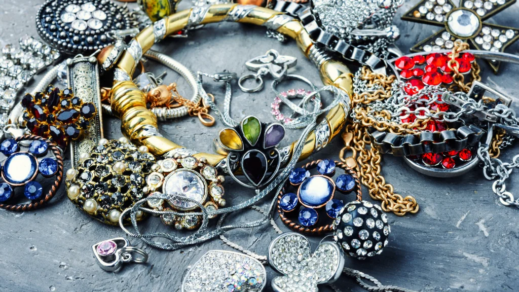 Ahmedabad silver market stays firm at current levels