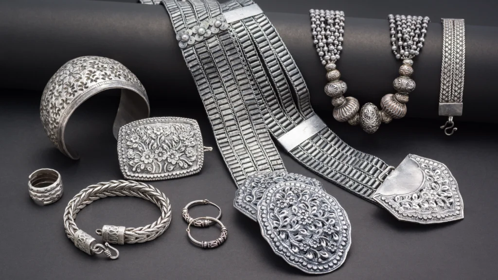 Ahmedabad Bullion Update: Silver Prices Steady Today