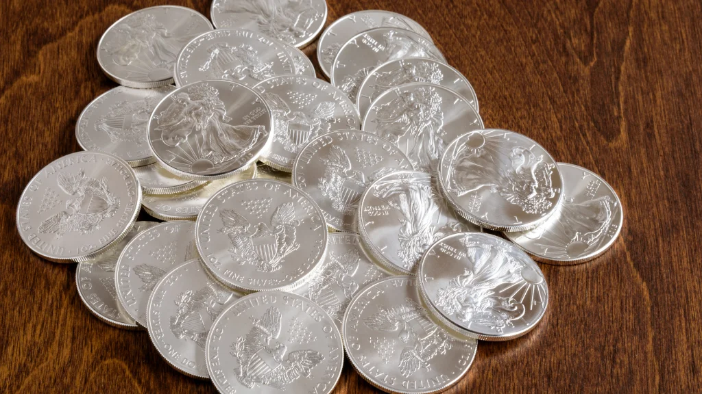 Ahmedabad silver price climbs to ₹290 per gram amid broader gains