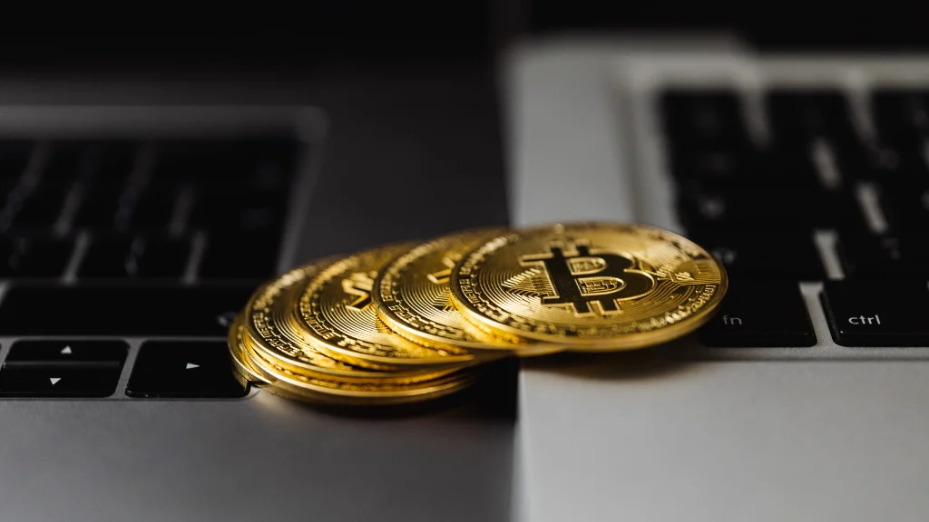 Pune gold prices remain steady amid routine buying interest