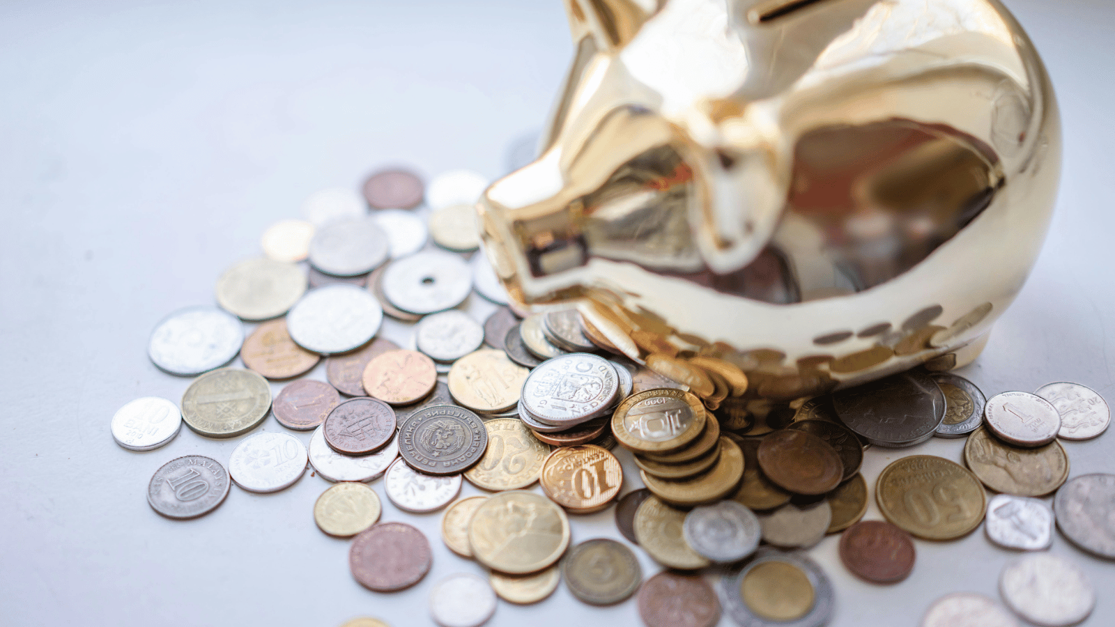 Hyderabad gold rates rise as bullion sentiment strengthens