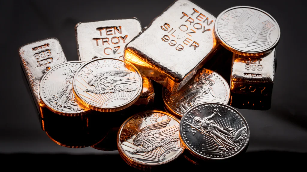 Silver prices in Ahmedabad steady at ₹300 per gram