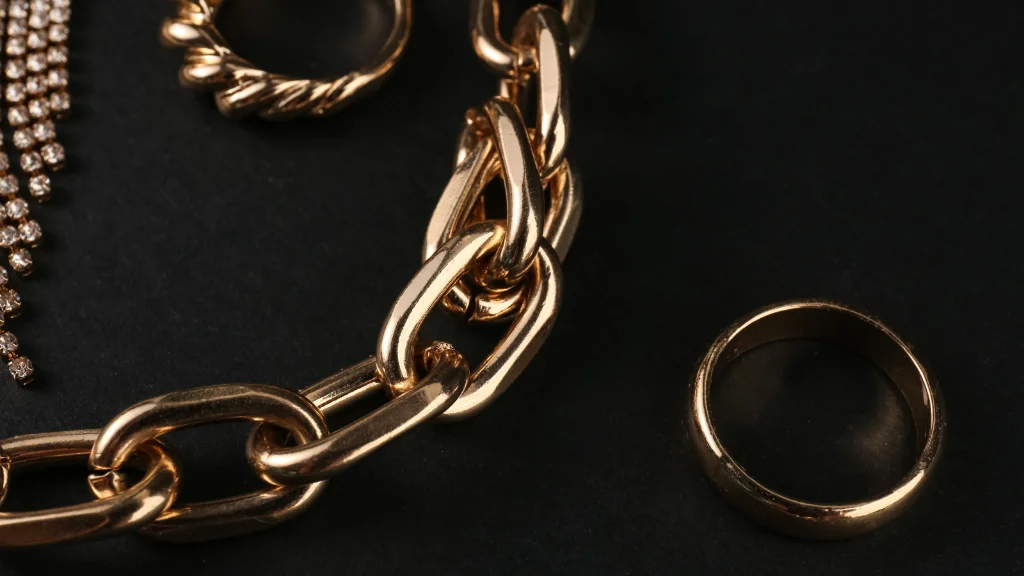 Gold Prices in Ayodhya Today: 24K, 22K and 18K Rates Updated