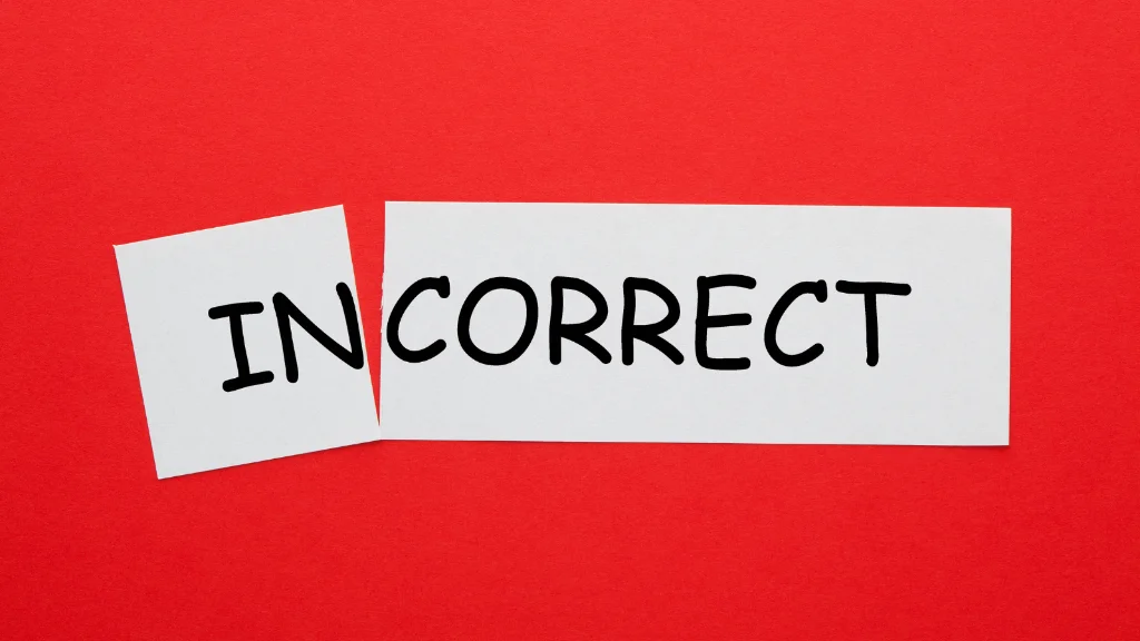 Investor updating contact details online to resolve mutual fund fetch errors.