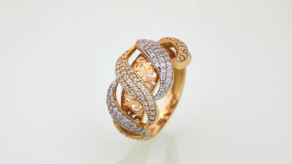 Gold prices in Chennai: 24K at ₹15,928 per gram