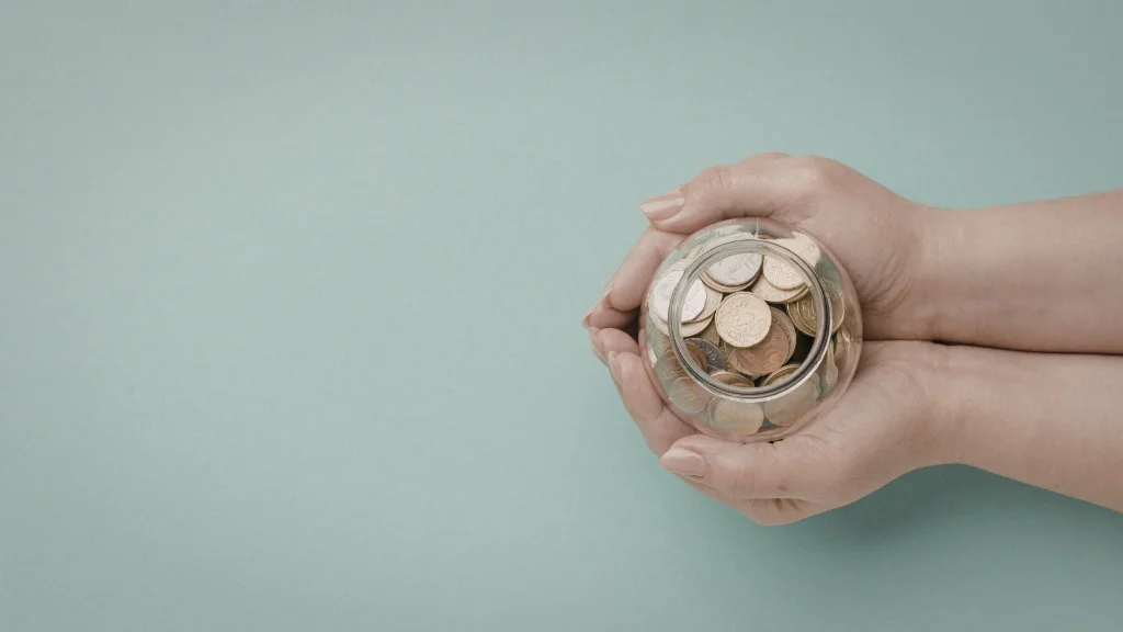 Silver Holds Below ₹2.85 Lakh Mark After Weekly Swings