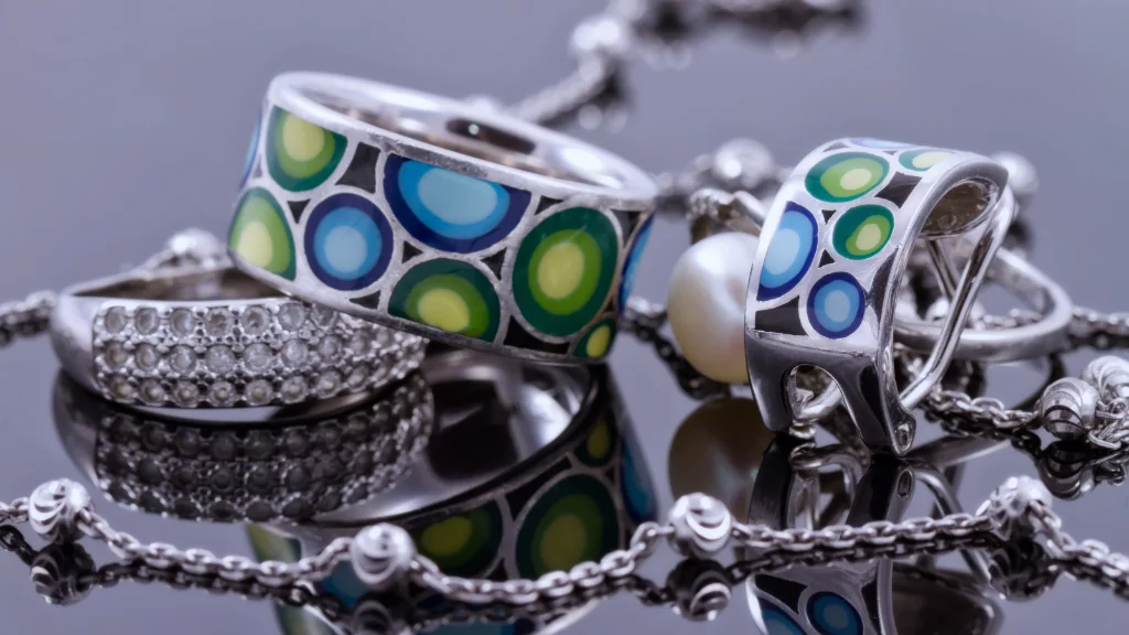 Delhi Silver Trades at ₹260 Per Gram Amid Strong Urban Demand